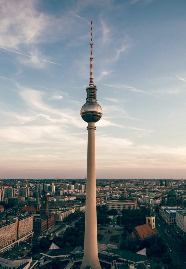 claudio-schwarz-purzlbaum-pN684G33h_M-unsplash