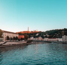 mitchell-henderson-wUzB7REX4c0-unsplash